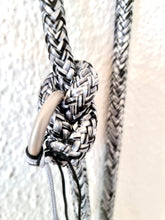 Lade das Bild in den Galerie-Viewer, Hundeleine / Handschlaufe - Handgemacht