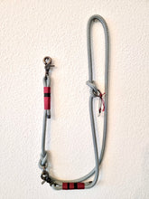 Lade das Bild in den Galerie-Viewer, Hundeleine / Handschlaufe - Handgemacht