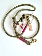 Lade das Bild in den Galerie-Viewer, Hundeleine / Handschlaufe - Handgemacht